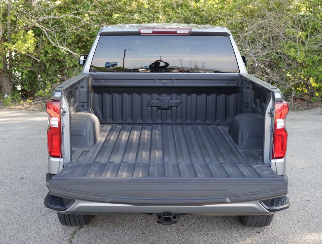 Used 2020 Chevrolet Silverado 1500 Custom w/ Custom Value Package AWD/4WD image 24
