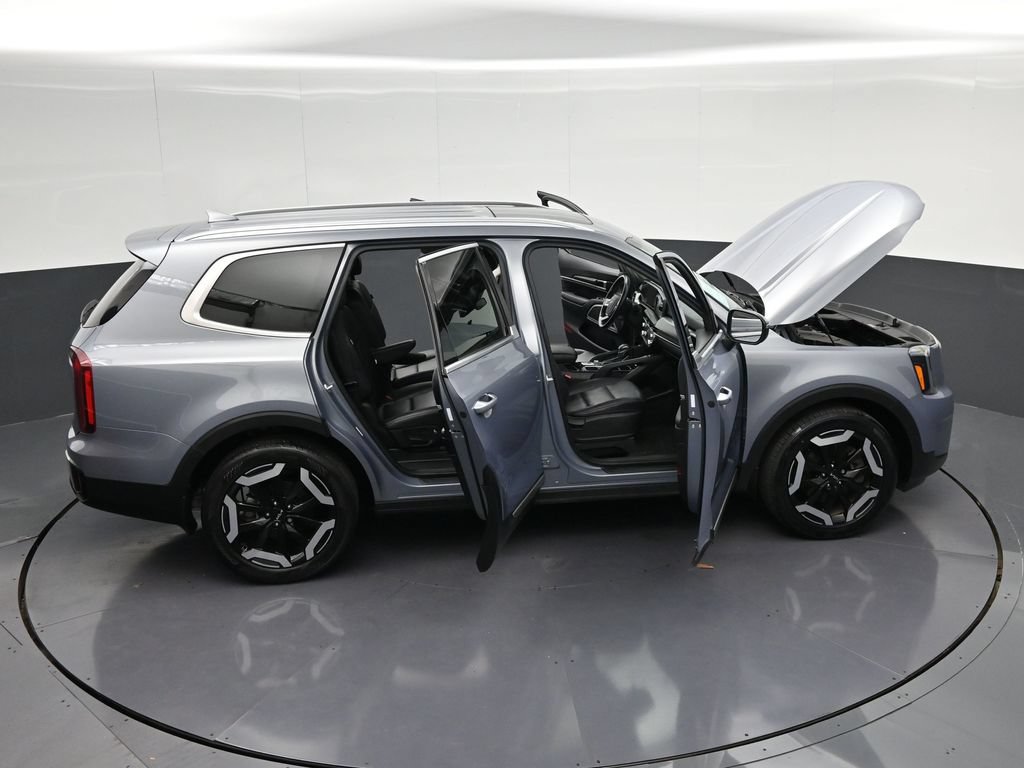 Used 2024 Kia Telluride S w/ S Sunroof Package FWD image 39