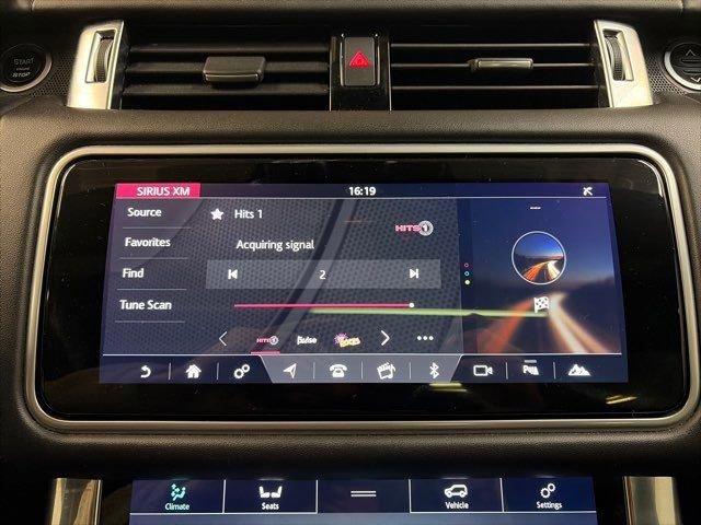 Used 2018 Land Rover Range Rover Sport HSE Dynamic image 23
