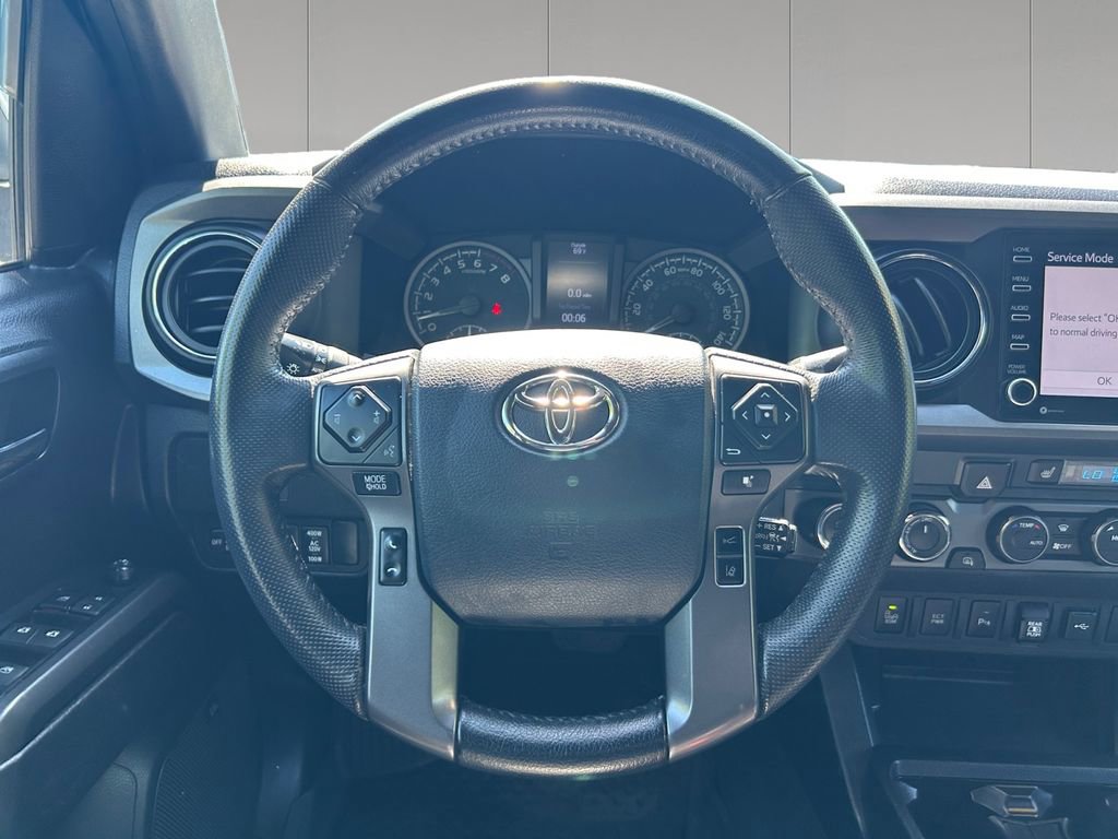 Used 2020 Toyota Tacoma TRD Off-Road w/ TRD Premium Off Road Package AWD/4WD image 13