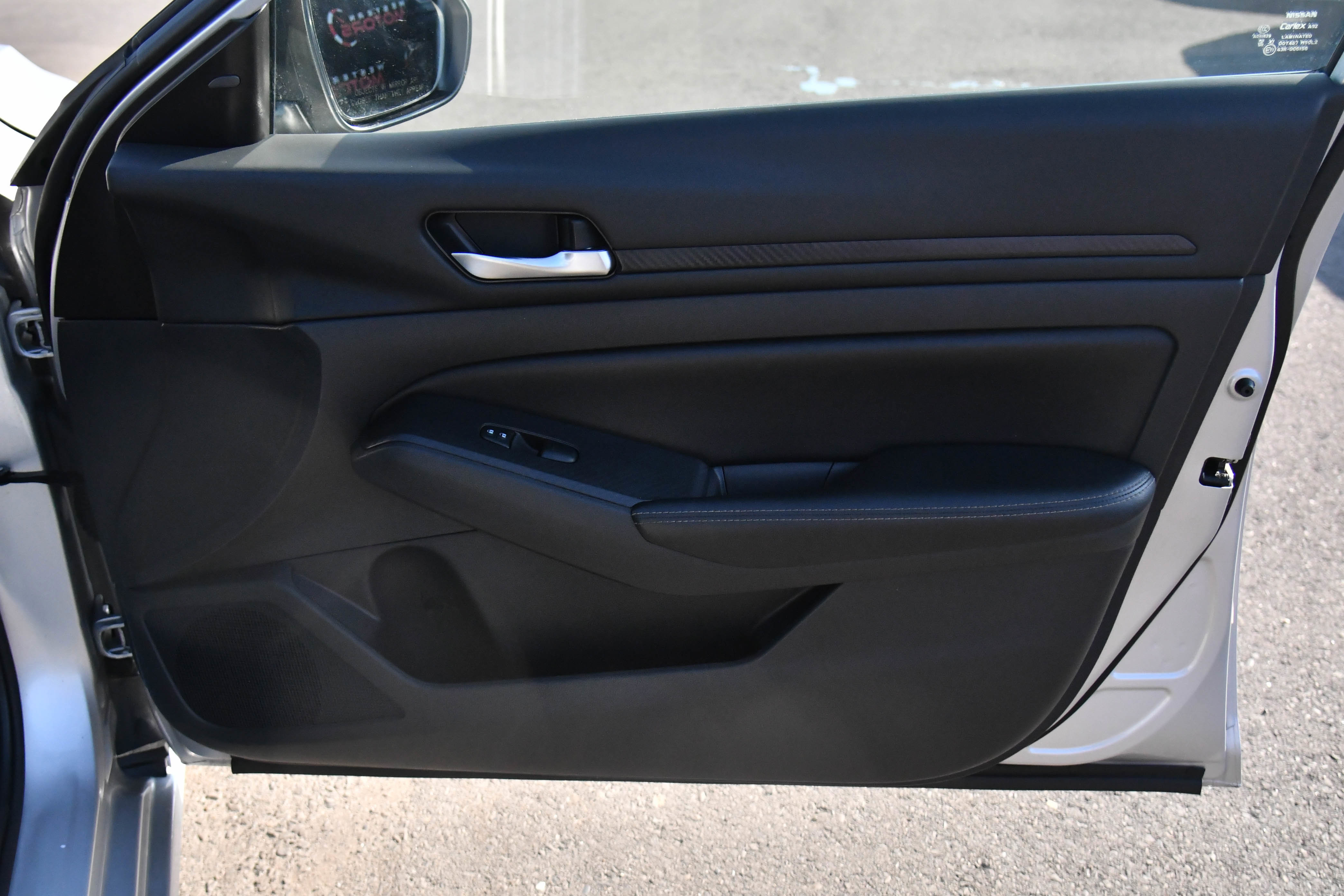 Used 2024 Nissan Altima 2.5 SV image 38