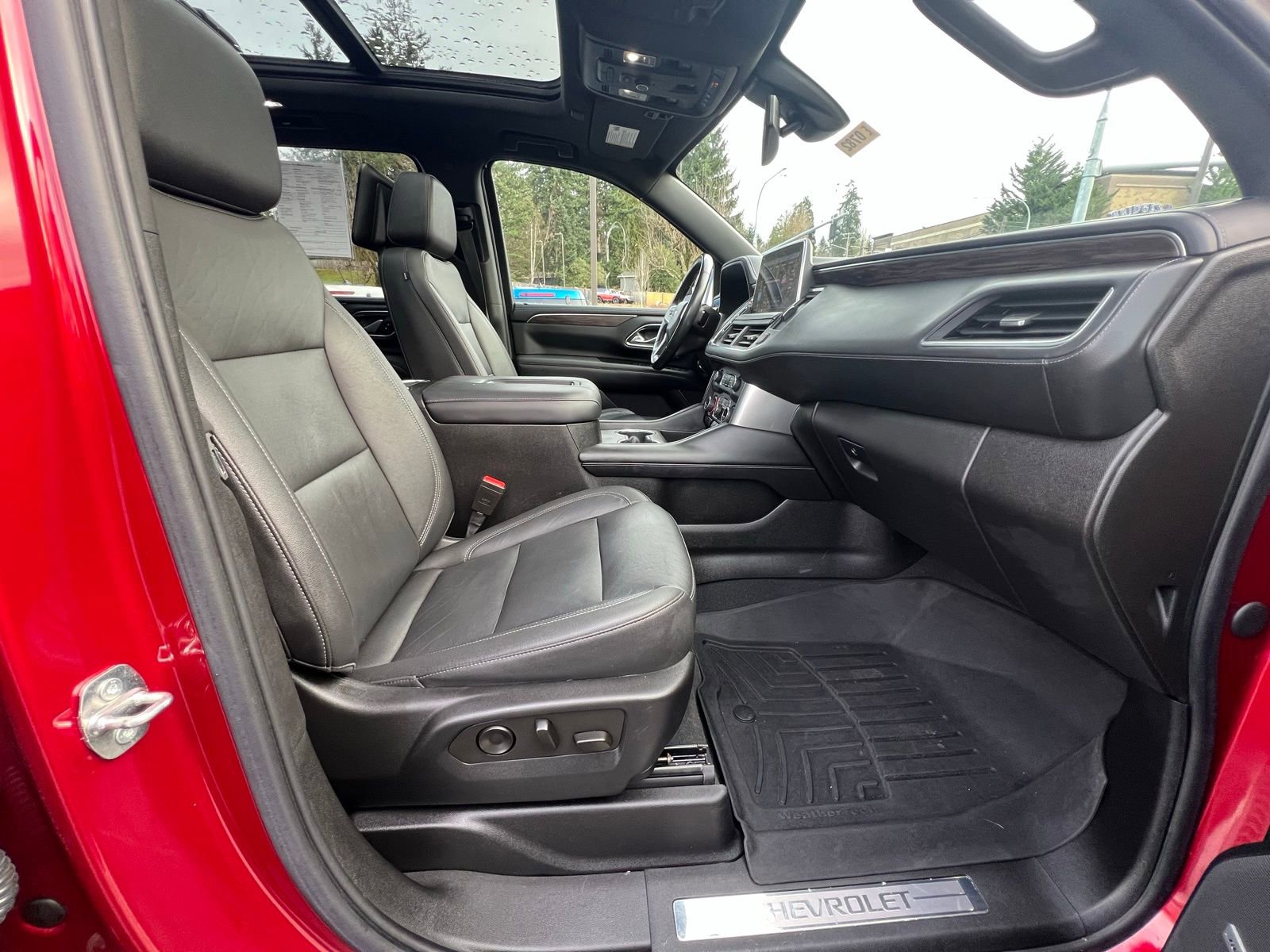 Used 2021 Chevrolet Suburban Z71 w/ Rear Media and Nav Package image 17