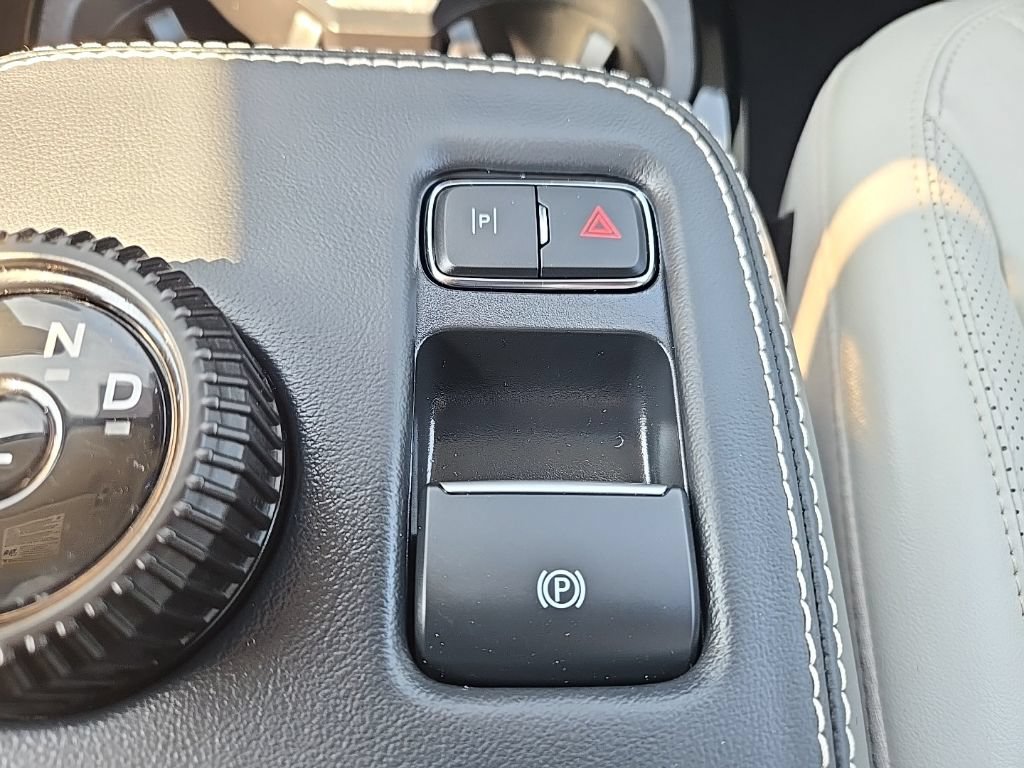 Used 2022 Ford Mustang Mach-E Premium AWD/4WD image 30