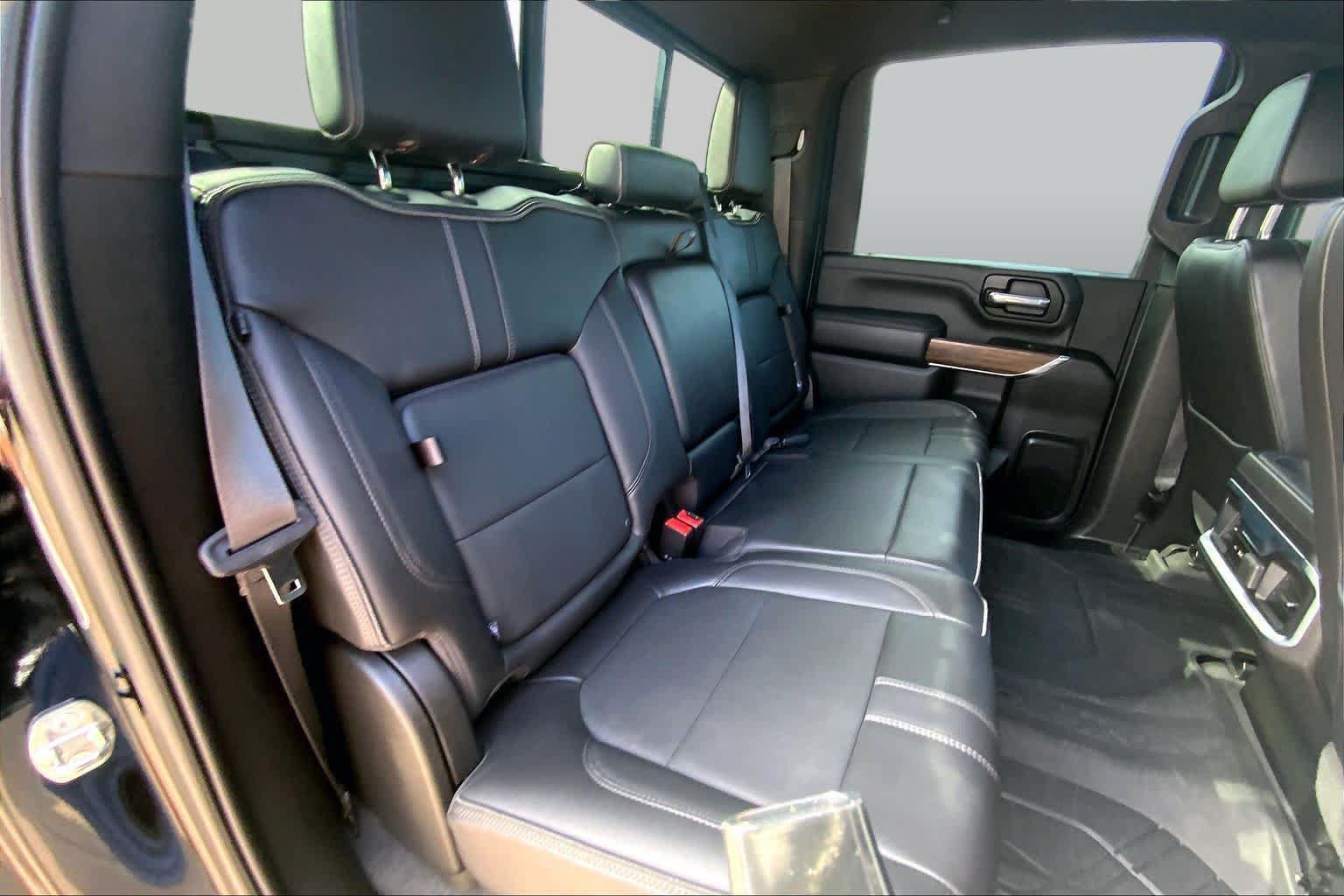 Used 2022 Chevrolet Silverado 2500 High Country w/ Z71 Off-Road Package AWD/4WD image 19