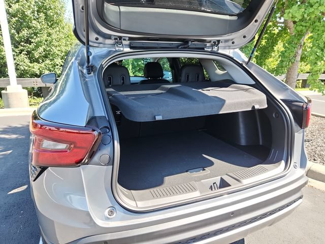 New 2026 Chevrolet Trax LT w/ Sunroof Package FWD image 18