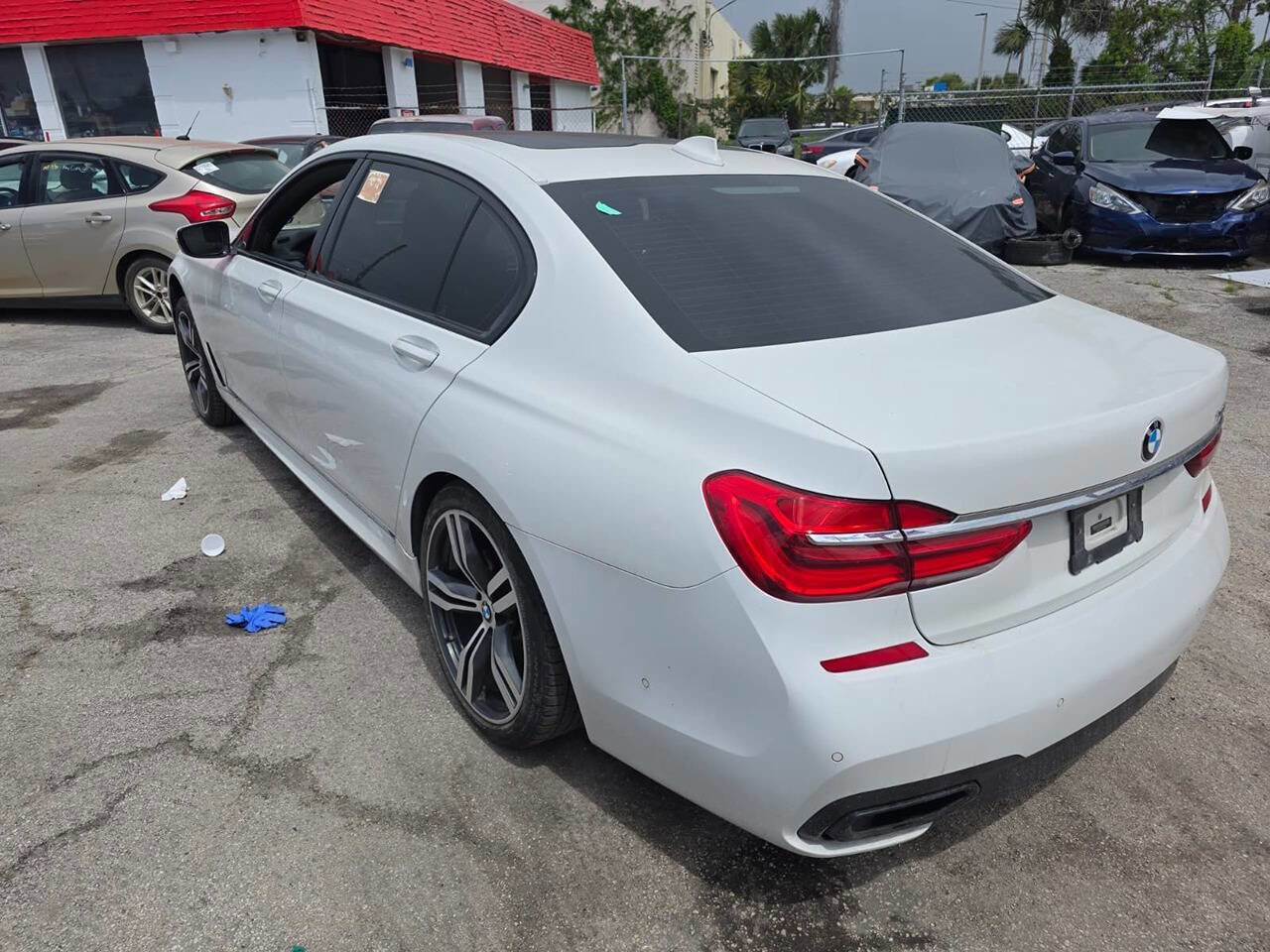 Used 2017 BMW 740i RWD image 5