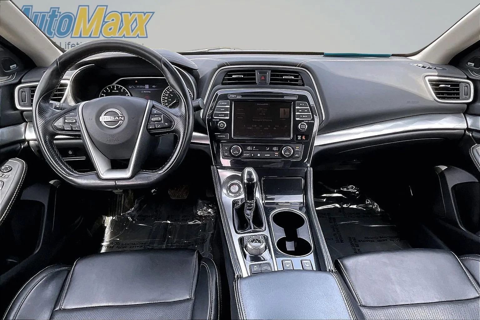 Used 2023 Nissan Maxima SL FWD image 10