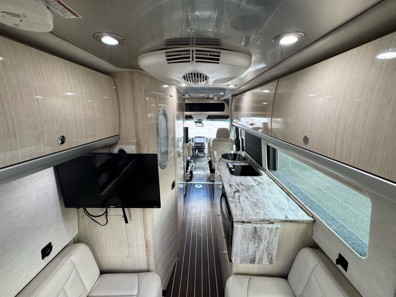 Used 2015 Mercedes-Benz Sprinter 3500 image 39
