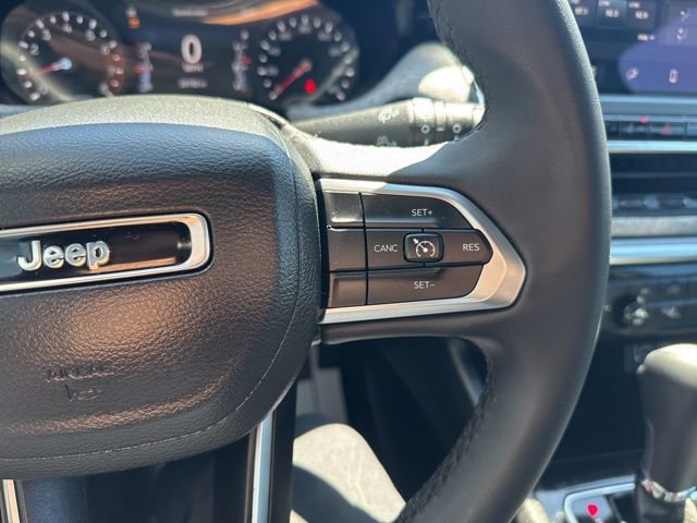 Used 2023 Jeep Compass Latitude AWD/4WD image 16