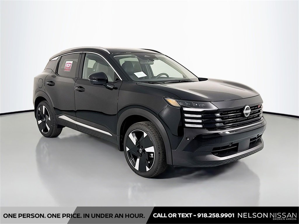 New 2025 Nissan Kicks SR w/ SR Premium Package image 3