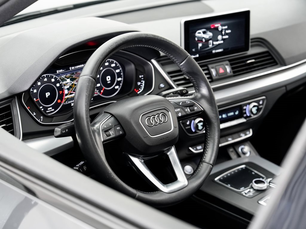 Used 2020 Audi Q5 2.0T Titanium Premium Plus w/ Premium Plus Package image 9
