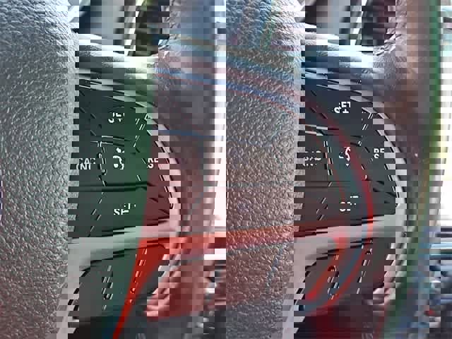 Used 2019 Jeep Grand Cherokee Altitude image 25