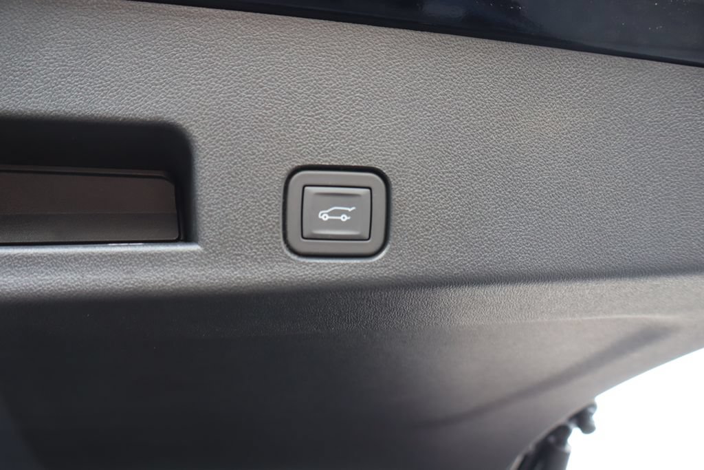 New 2026 Chevrolet Traverse High Country w/ LPO, Floor Liner Package AWD/4WD image 27