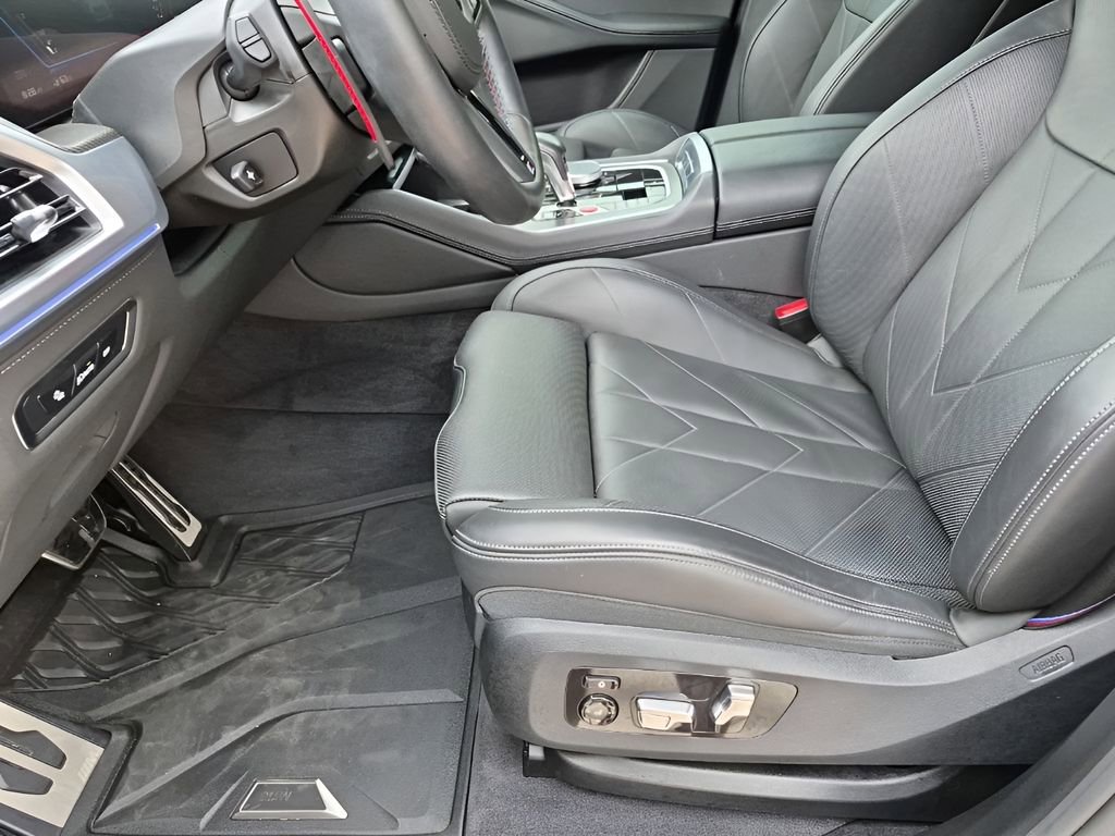 Used 2025 BMW XM image 36
