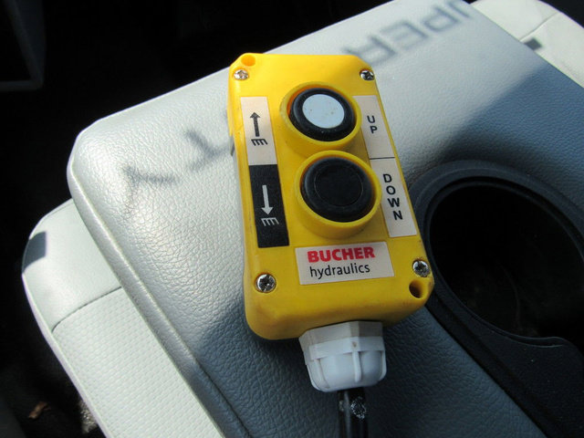 Used 2022 Ford F750 2WD Regular Cab Super Duty image 34