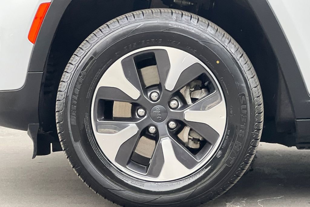 Used 2024 Jeep Grand Cherokee Limited 4xe image 26