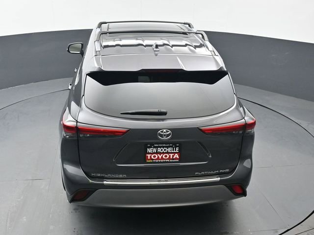 Used 2023 Toyota Highlander Platinum AWD/4WD image 48