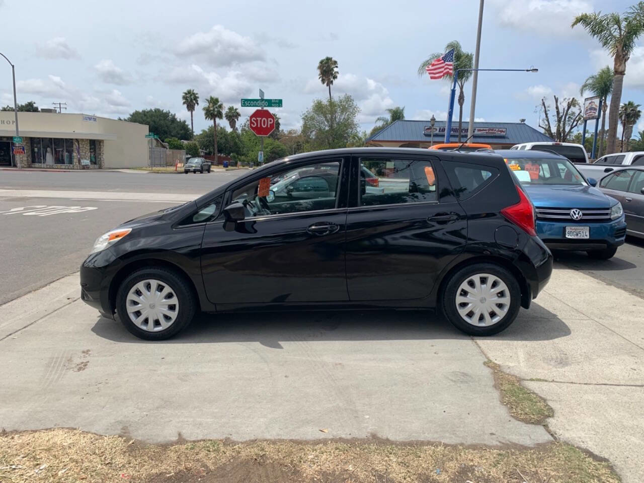 Used 2015 Nissan Versa Note S FWD image 2