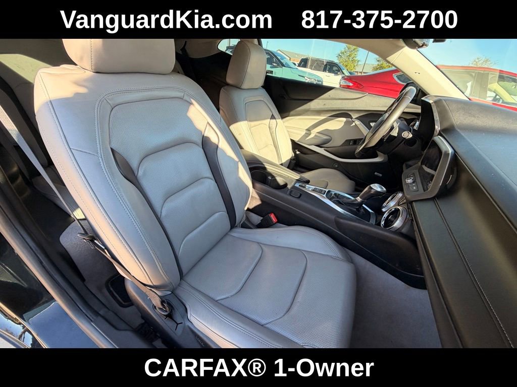 Used 2020 Chevrolet Camaro LT w/ Technology Package image 26