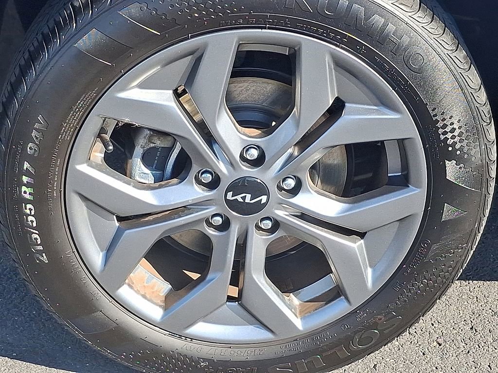 Certified 2024 Kia Seltos S image 9