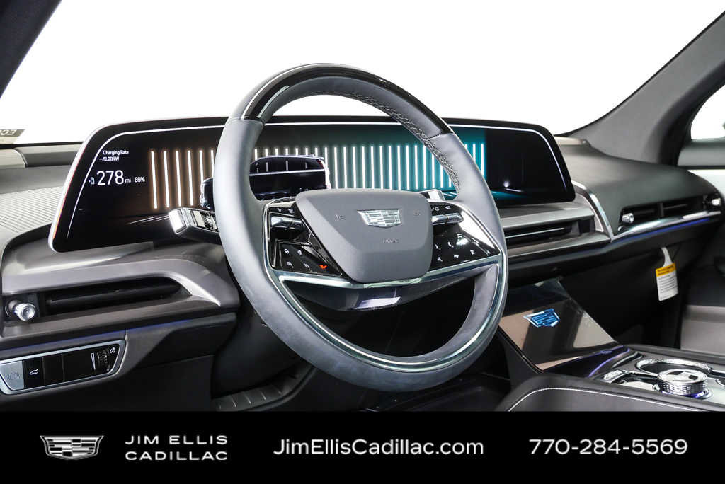 Certified 2026 Cadillac Vistiq Luxury AWD/4WD image 3