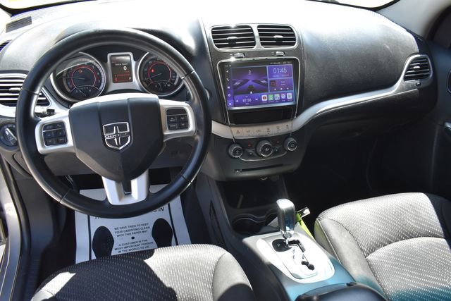 Used 2015 Dodge Journey SXT w/ Flexible Seating Group FWD image 17