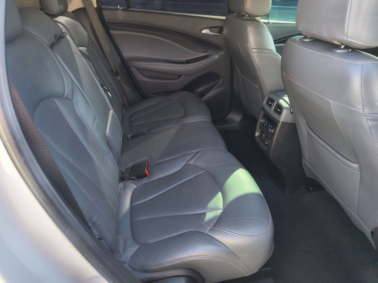 Used 2020 Buick Envision Essence image 20