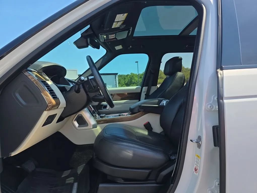 Used 2019 Land Rover Range Rover HSE AWD/4WD image 15