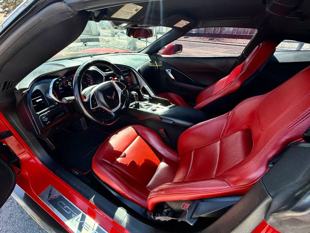 Used 2019 Chevrolet Corvette Stingray Coupe w/ Carbon Flash Badge Package RWD image 13