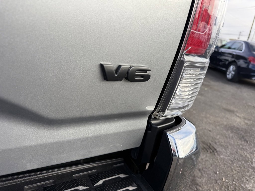 Certified 2023 Toyota Tacoma TRD Off-Road image 9