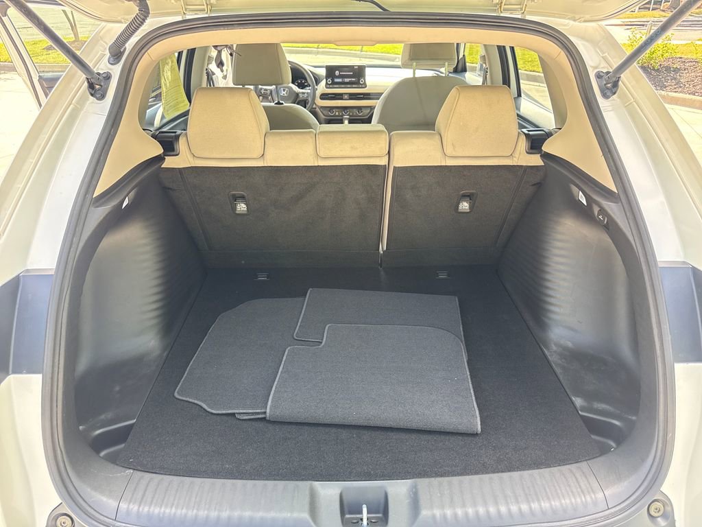 Certified 2025 Honda HR-V LX image 28