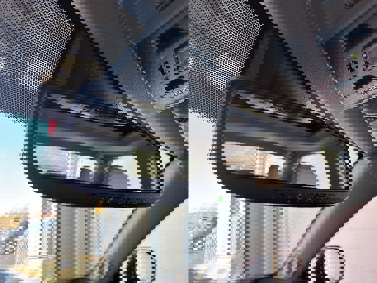 Certified 2021 Toyota Camry XLE w/ Navigation Upgrade Package image 35