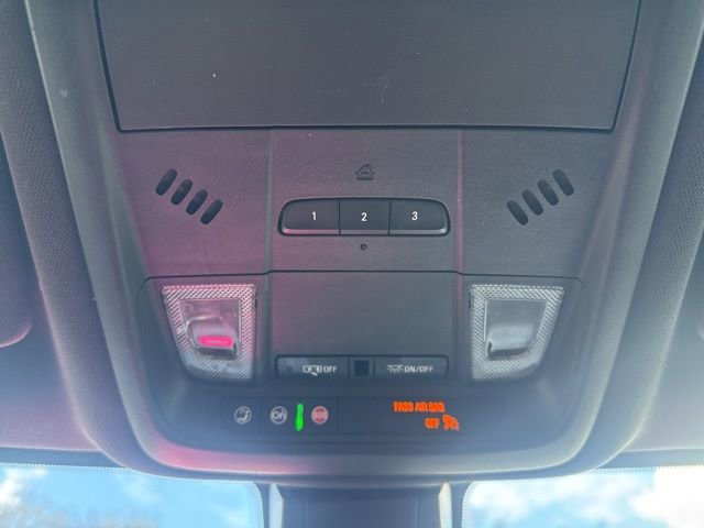 Used 2022 Chevrolet Blazer RS FWD image 33