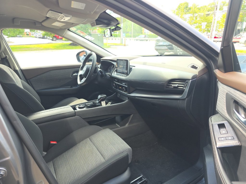 Certified 2023 Nissan Rogue SV AWD/4WD image 14