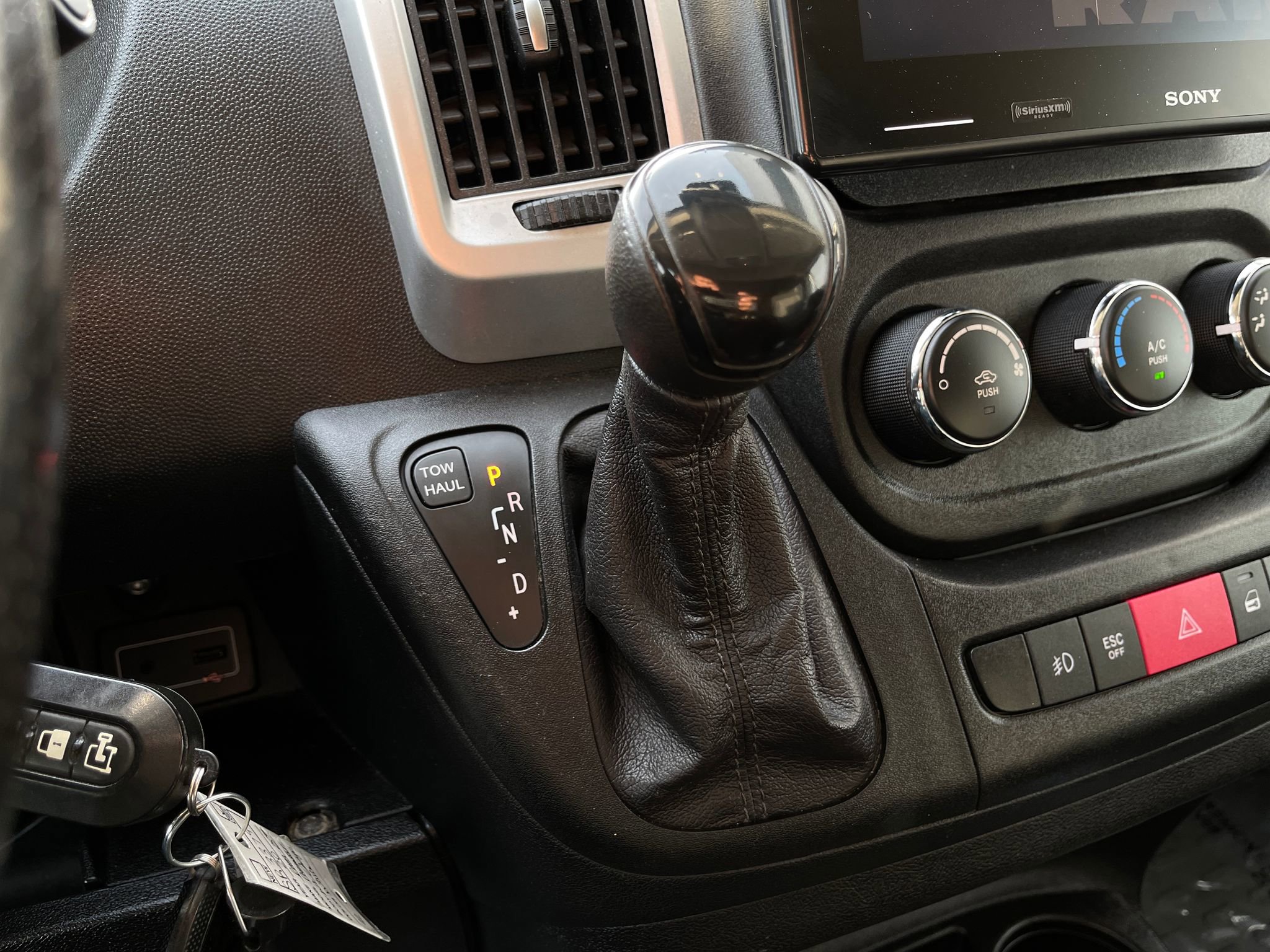 Used 2020 RAM ProMaster 2500 w/ Premium Appearance Group FWD image 23