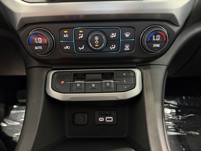 Used 2023 GMC Acadia SLT w/ Technology Package AWD/4WD image 19