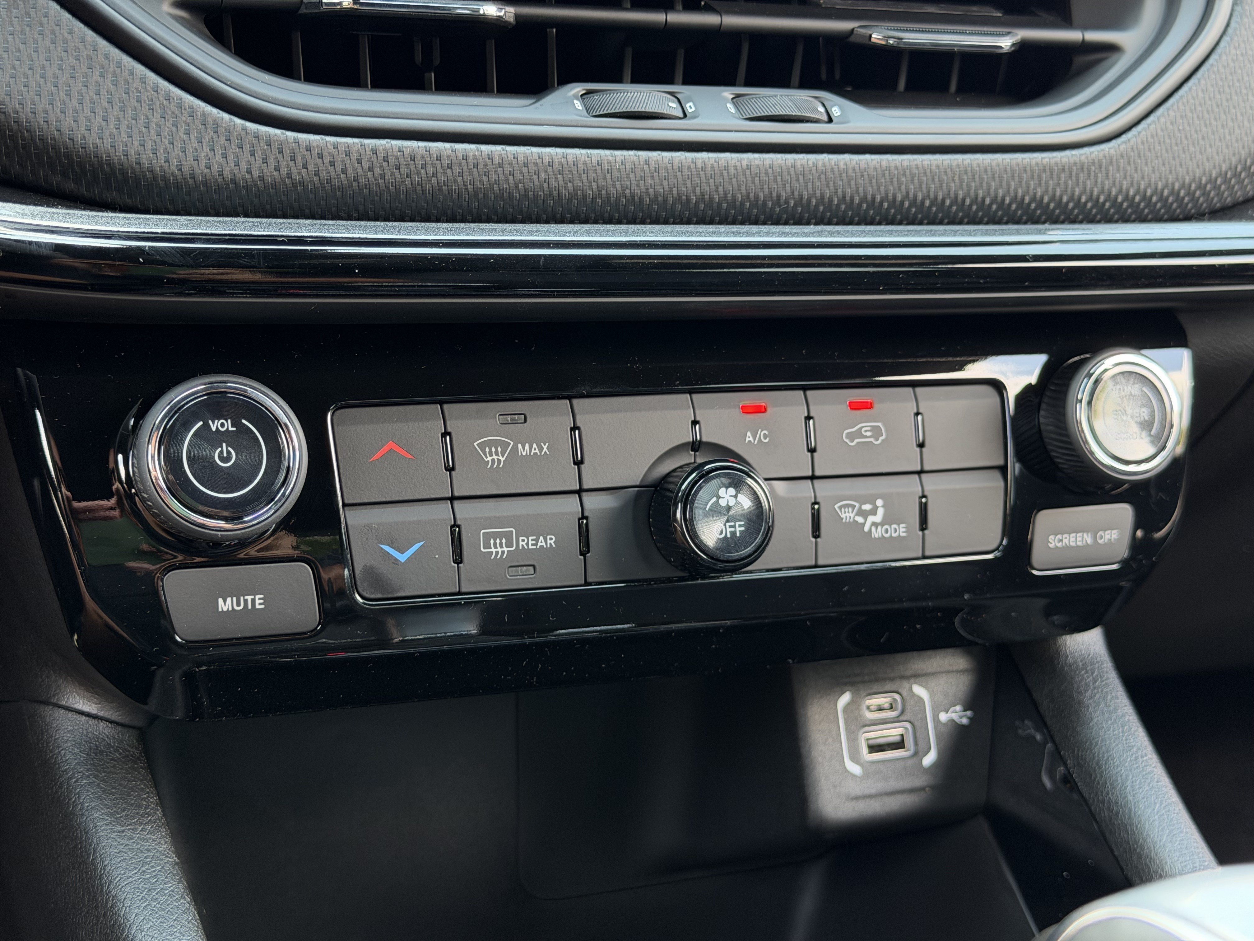 New 2026 Jeep Compass Latitude AWD/4WD image 27