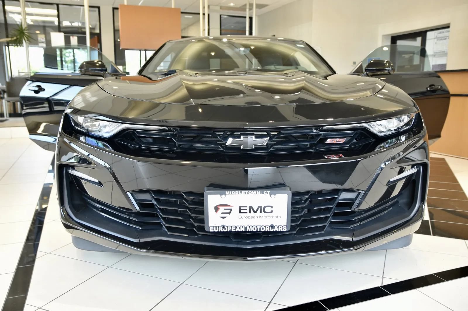 Used 2023 Chevrolet Camaro SS RWD image 2