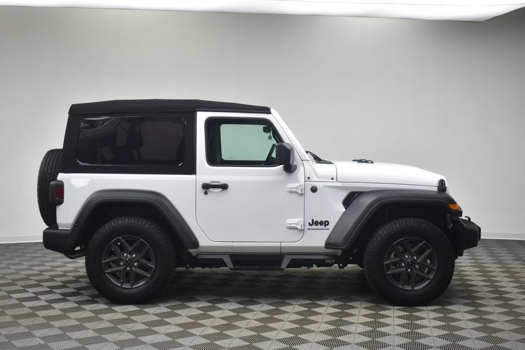 Used 2024 Jeep Wrangler Sport AWD/4WD image 15