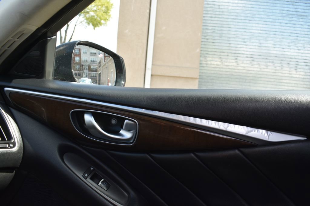 Used 2014 INFINITI Q50 Premium w/ Navigation Package image 17
