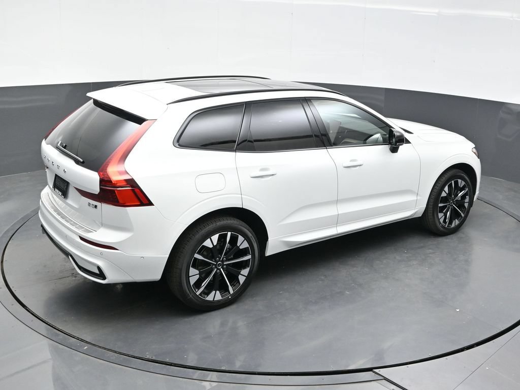 New 2026 Volvo XC60 B5 Plus w/ Climate Package AWD/4WD image 35