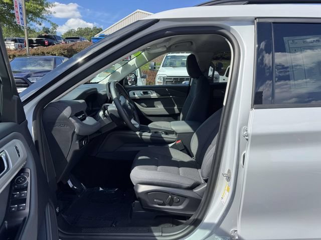 Used 2026 Ford Explorer Active AWD/4WD image 17