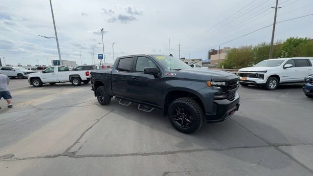 Used 2021 Chevrolet Silverado 1500 LT Trail Boss w/ Bed Protection Package AWD/4WD image 2