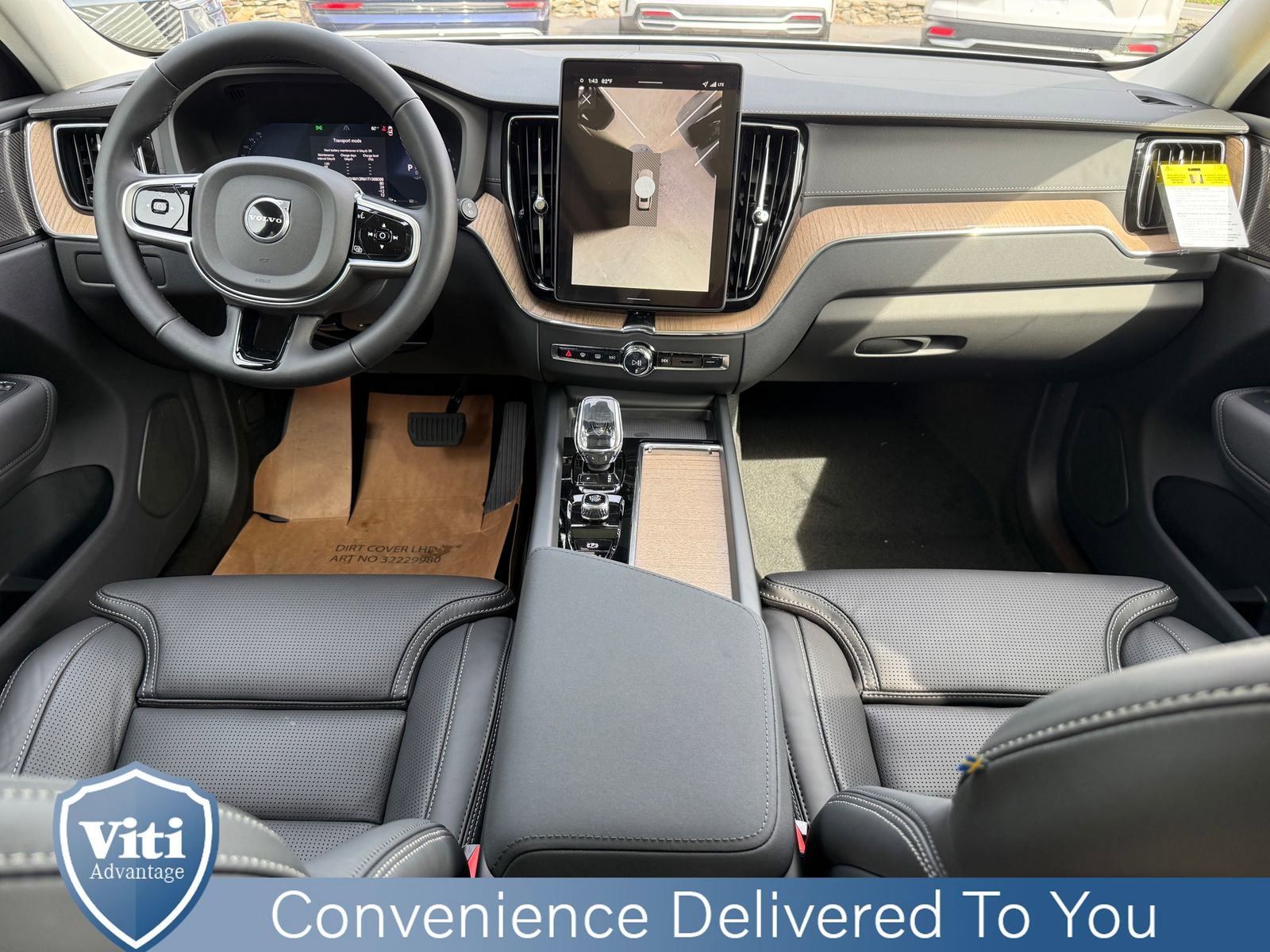 New 2026 Volvo XC60 B5 Ultra w/ Protection Package Premier image 2