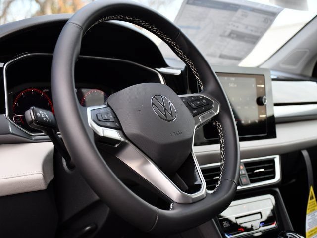 New 2026 Volkswagen Taos SEL AWD/4WD image 11