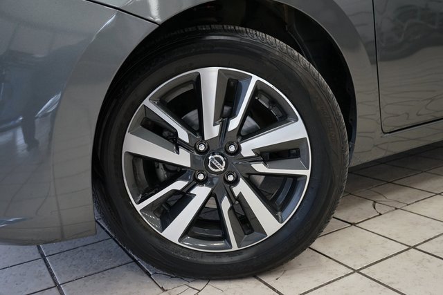 Used 2021 Nissan Versa SV image 45