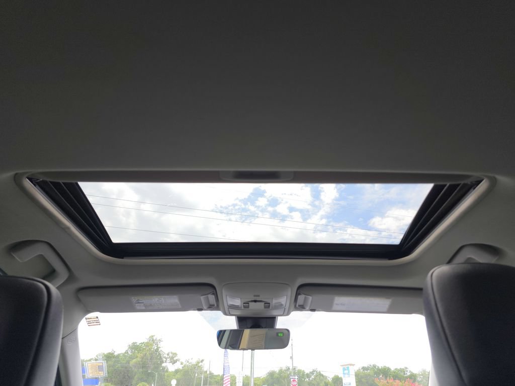 Used 2016 Toyota RAV4 Limited FWD image 23