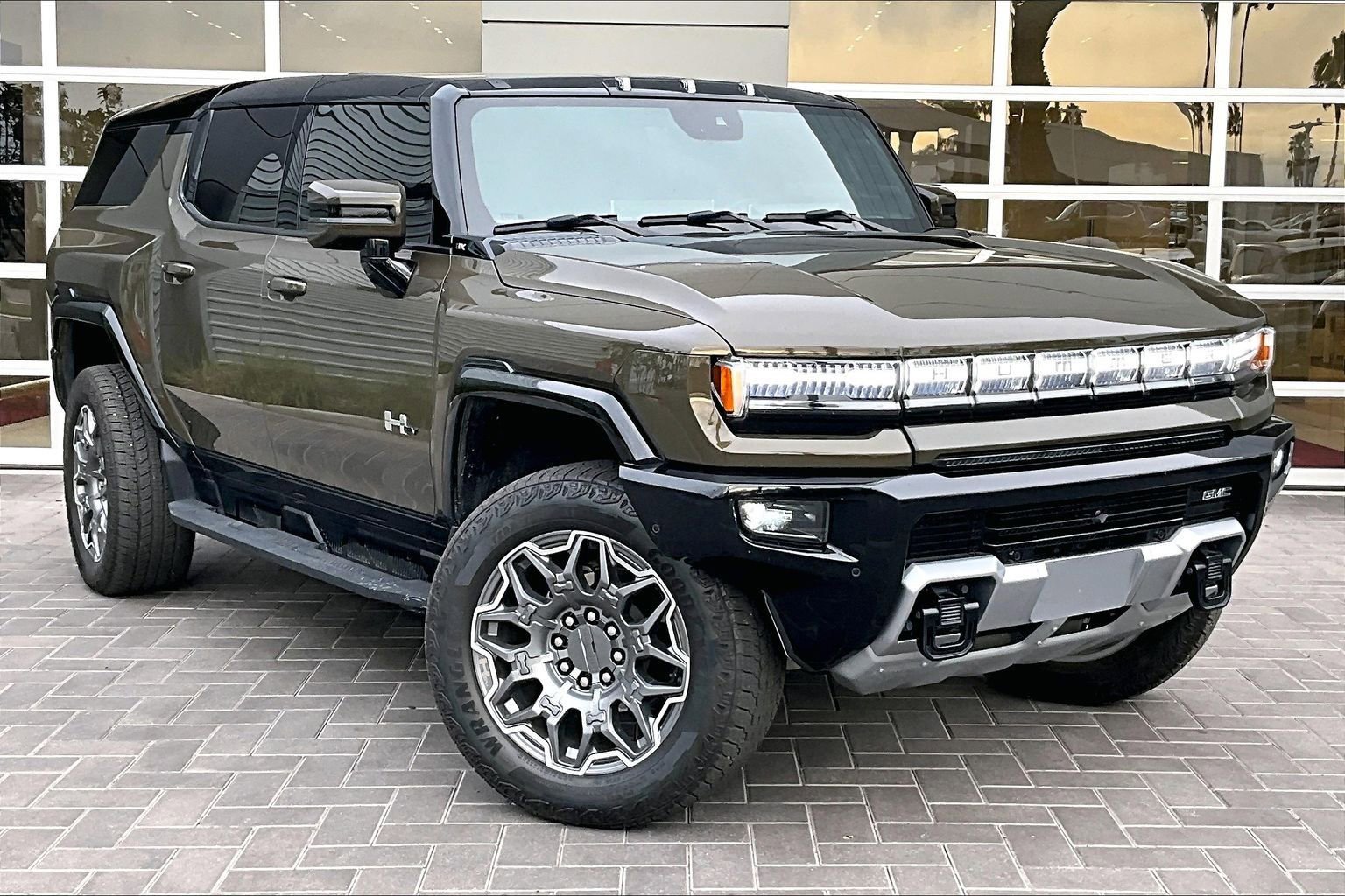 Used 2025 GMC Hummer EV 3X image 3