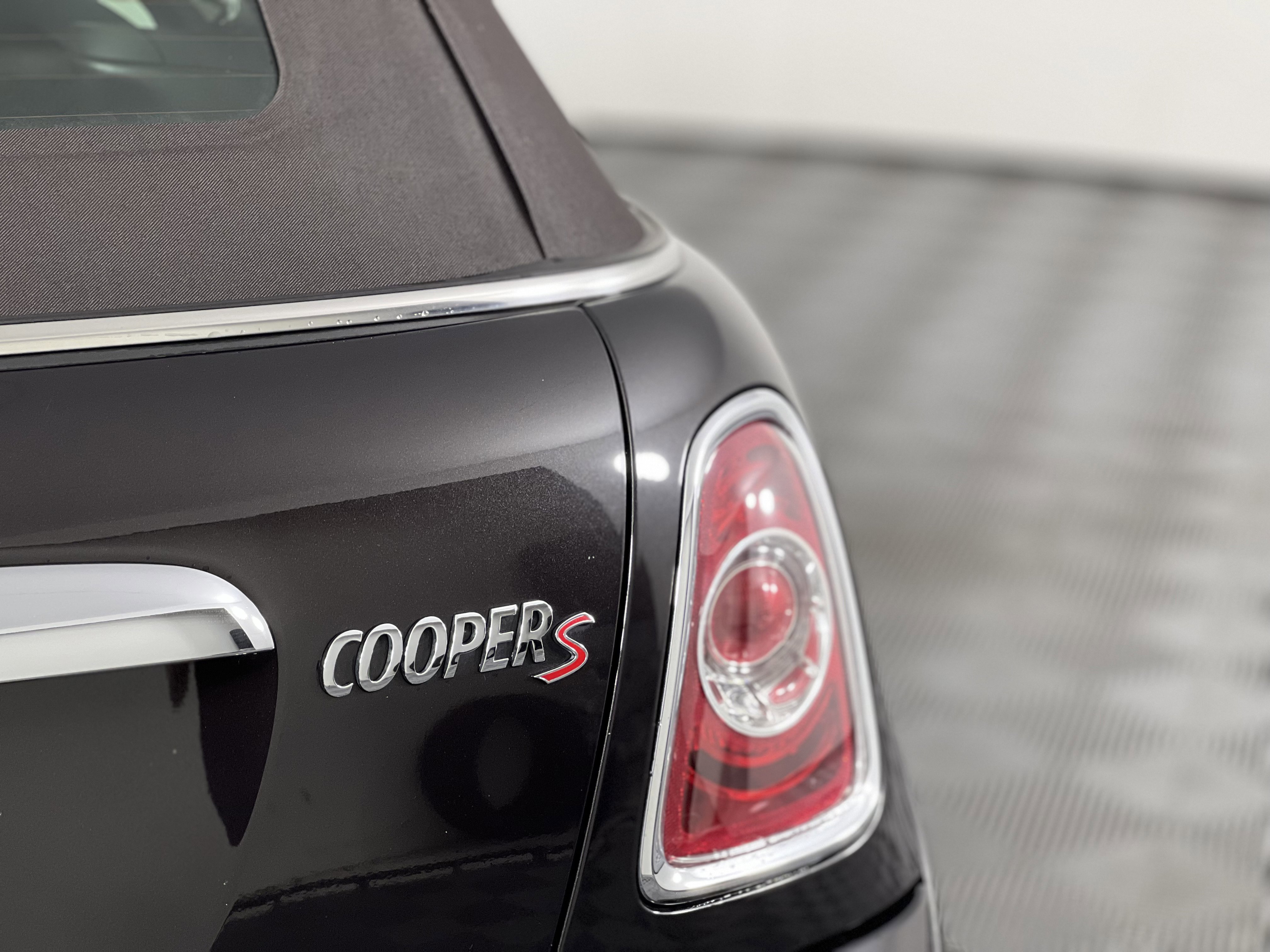Used 2014 MINI Cooper S image 16
