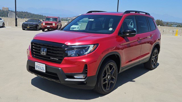 Used 2024 Honda Passport Black Edition image 1